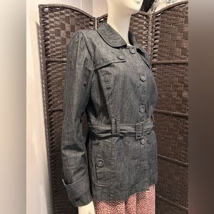 Halogen lined short belted jean trench coat size L